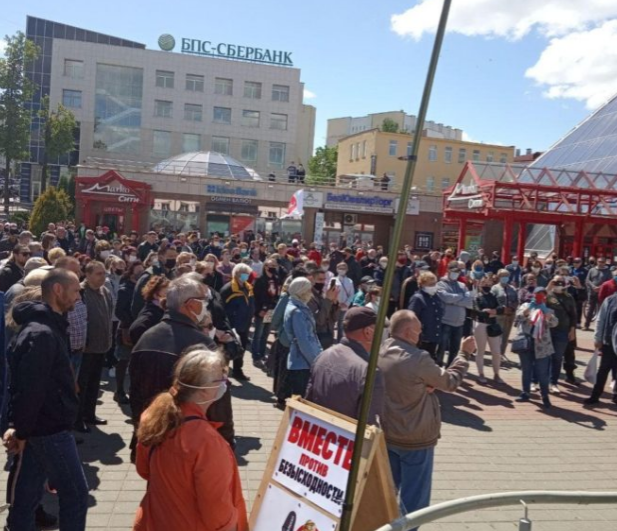 Гражданский каминг-аут против жизни по лжи с Лукашенко